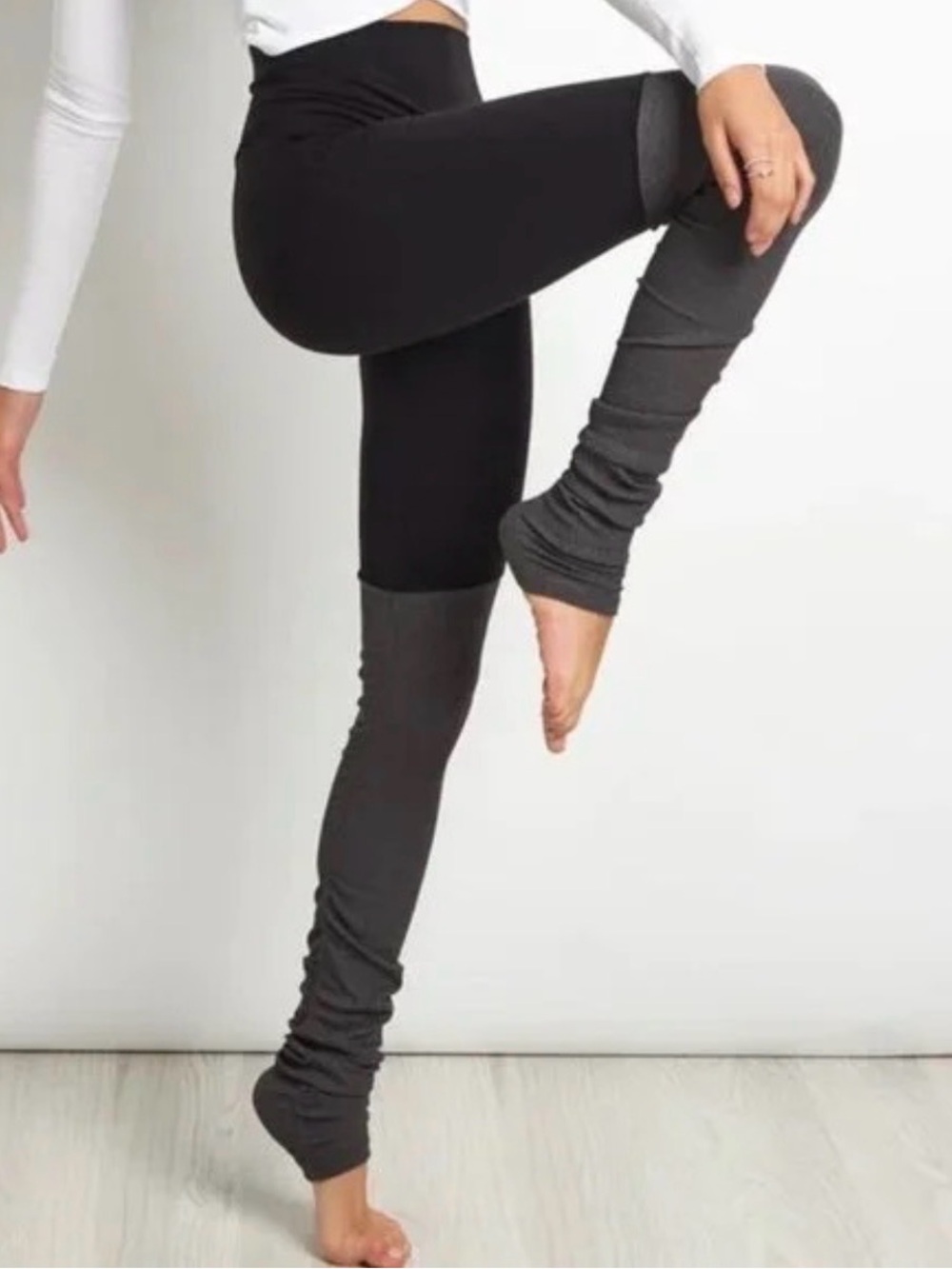 ALO Yoga Black and Charcoal Two-Tone Stirrup Leggings